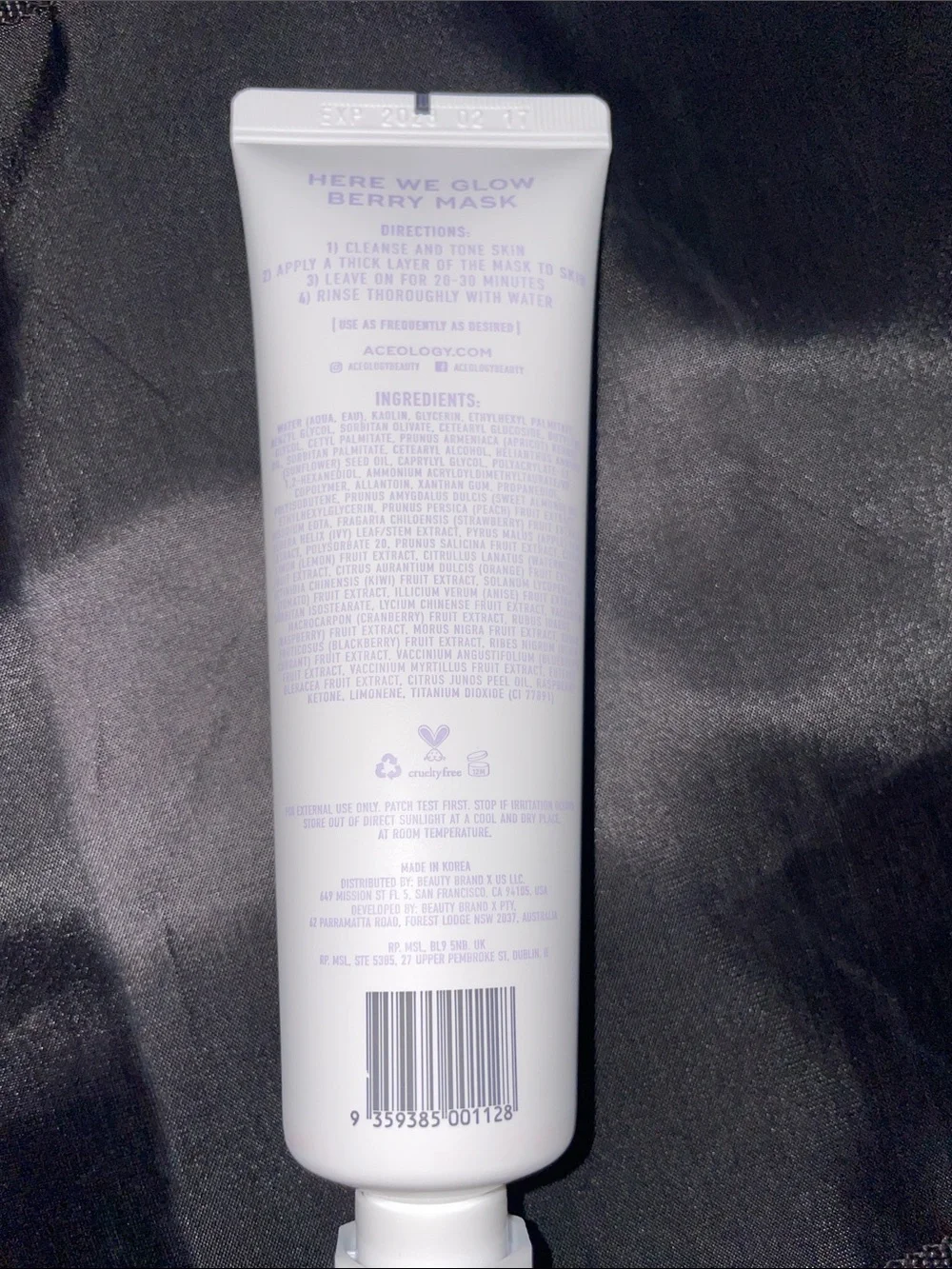 Aceology Here we glow Berry Mask NWT